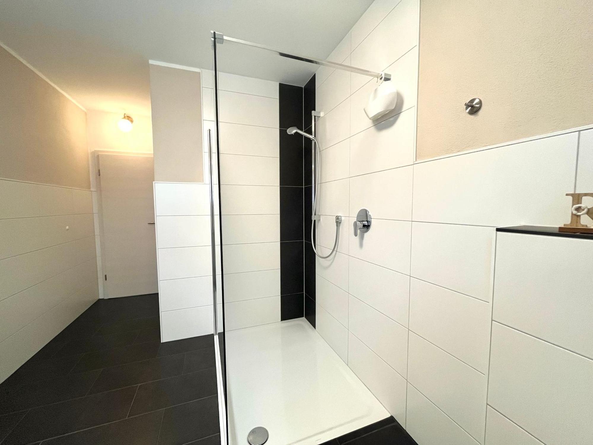 Ferienwohnung Sonnenterrasse, 1-4 Personen, 2 Schlafzimmer, Grosse Terrasse Müden Zewnętrze zdjęcie