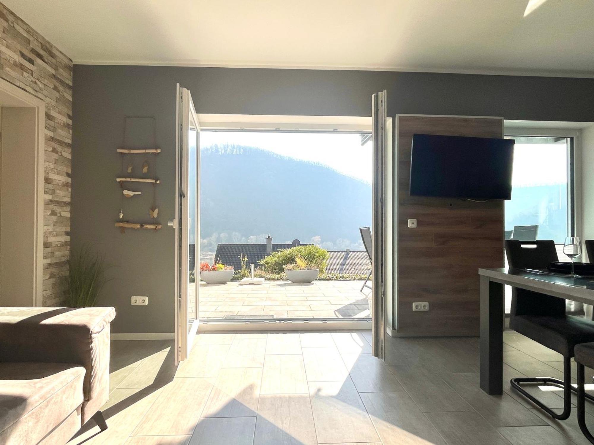 Ferienwohnung Sonnenterrasse, 1-4 Personen, 2 Schlafzimmer, Grosse Terrasse Müden Zewnętrze zdjęcie